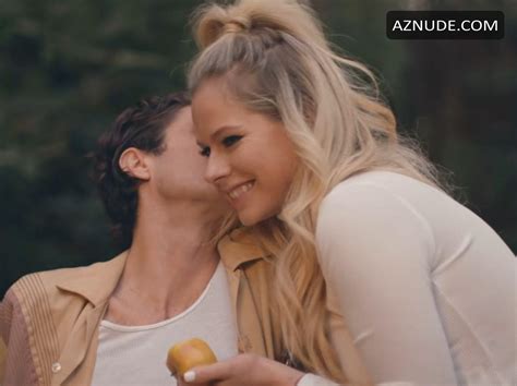 avril lavigne sexy in tell me its over romantic music video aznude