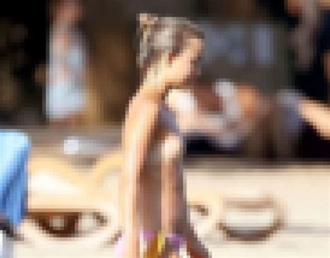 【画像】イギリス王族一の美少女（22）、ヌーディストビーチで裸を盗撮される・・・・・ ポッカキット