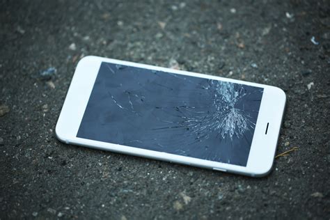 fix  broken phone   buying    ubreakifix
