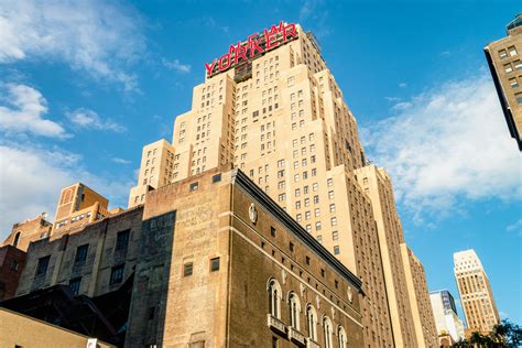 biggest hotels   york city insider monkey
