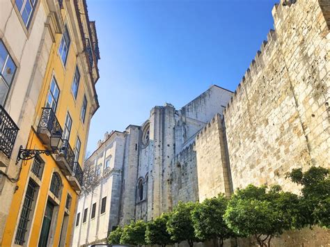 tips  exploring alfama lisbons oldest district  portuguese affair