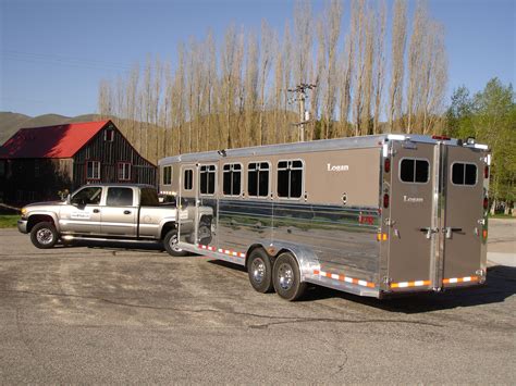 mrtrailercom reviews  horse trailers towing reviews horse trailer accessorieshauler