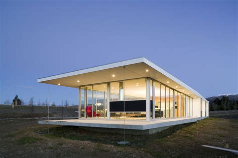 modern glass house   zealand homedezen