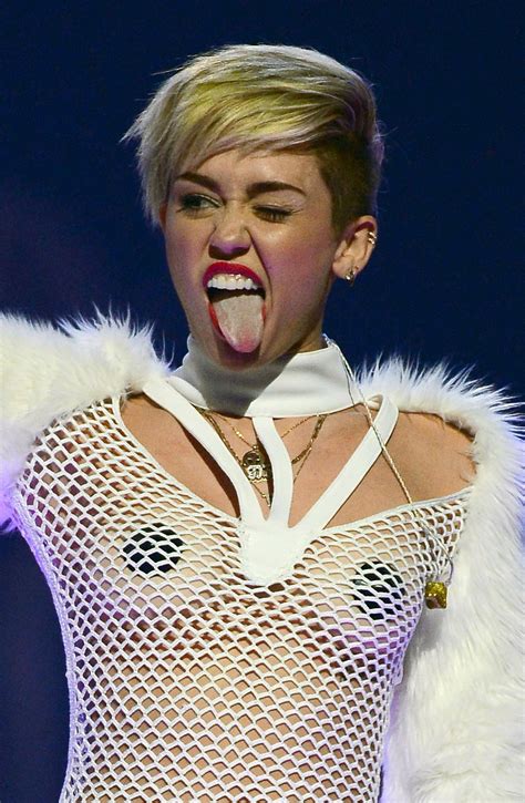 miley cyrus nude photos leak online as star becomes the latest celebrity targeted by hackers