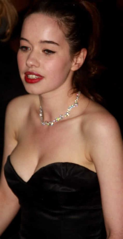 49 Hot Pictures Of Anna Popplewell Which Will Make Your Mouth Water