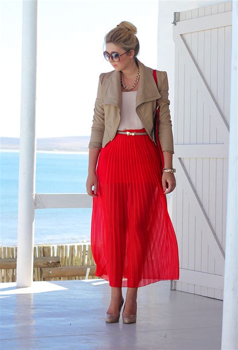 how to wear pleated skirts pretty designs