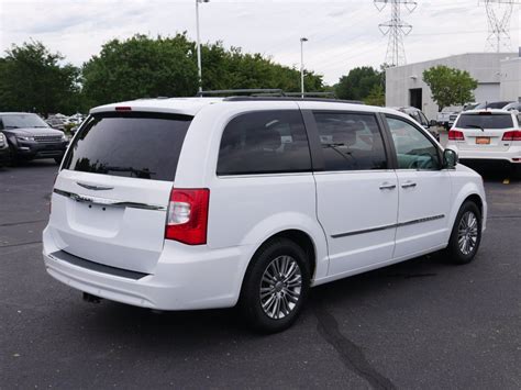 pre owned  chrysler town country touring  fwd mini van passenger