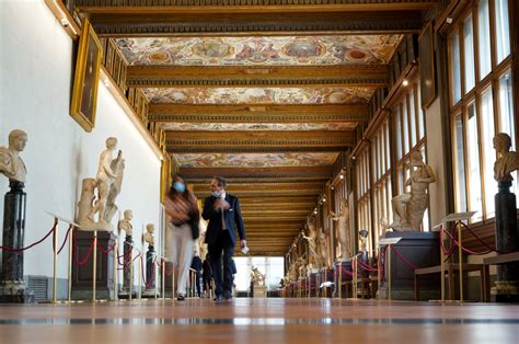 uffizi gallery director supports  contentious social media