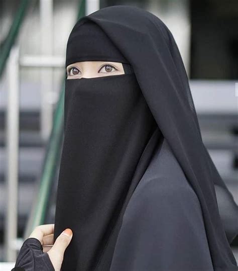 Pin By Islamic History On ˚ Muslim ᵍⁱʳˡ Dress˚ Niqab Muslim Fashion