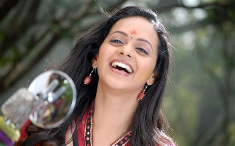 bhavana cute photo gallery collection in homely look saree stills south girls for you indian