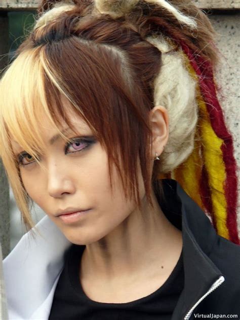 emo and harajuku is a most model of japanese hairstyle