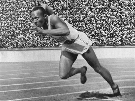 was jesse owens snubbed by adolf hitler at the berlin