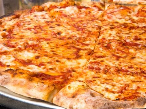 Hell S Kitchen Pizza Joint Named One Of The Best In New York Midtown