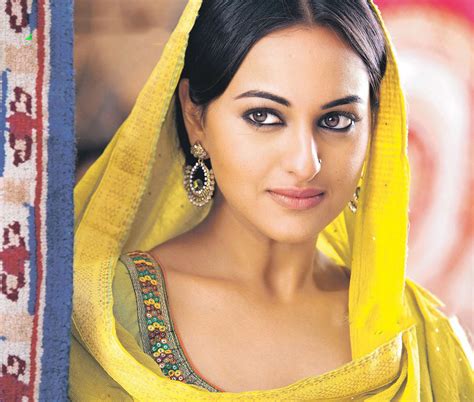 sonakshi sinha 30 best looking photos in hd indian celebrities hd photos and wallpapers