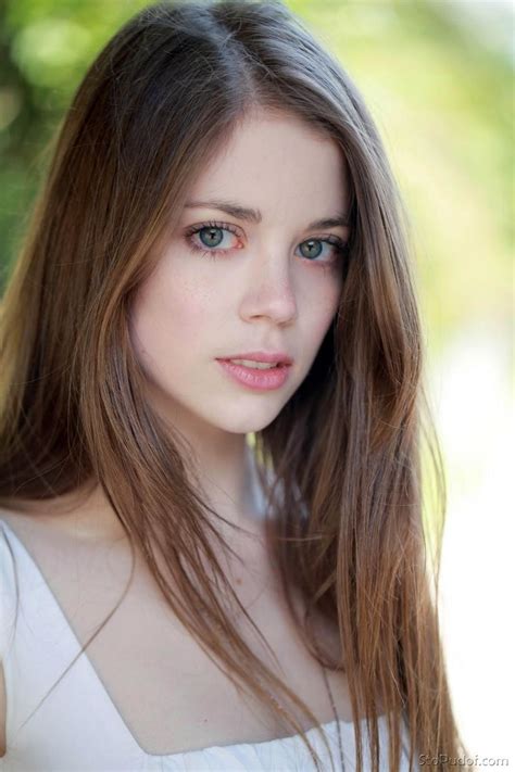 Charlotte Hope Nude Pics 2018