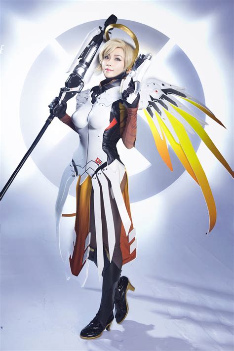 Gorgeous Mercy Cosplay In Overwatch