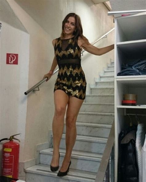 tall woman in her thirties 191 cm with heels by