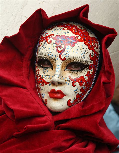 cool mask  red    carnevale  venice img flickr