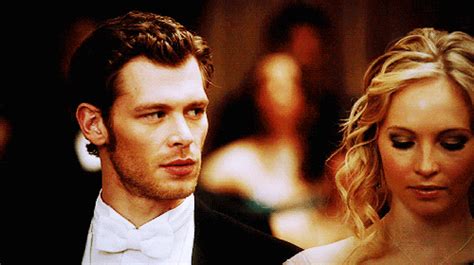 the vampire diaries klaus mikaelson find and share on giphy