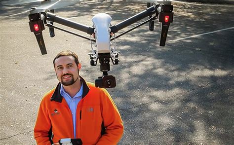 farmers drones    vital tool  growing  crops greenville business