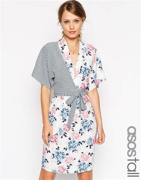 asos tall asos tall kimono wrap dress  mixed print  asos klaenningar inspiration morgonrock