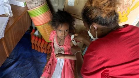 ethiopia displaced nurses provide vital health care   displaced