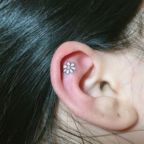 18 Tiny Inner Ear Tattoos That Are Prettier Than Any Piercing Glamour