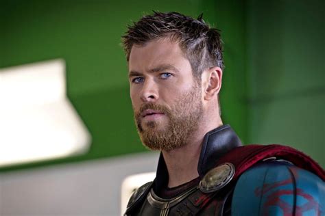 chris hemsworths thor contract    hes  thinking