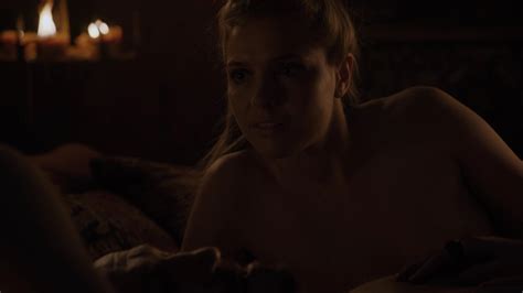 game of thrones s08e01 nude scene photos and 2 video