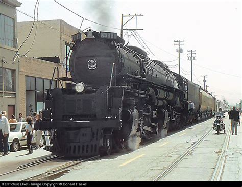 railpicturesnet photo   union pacific steam      oakland california  donald