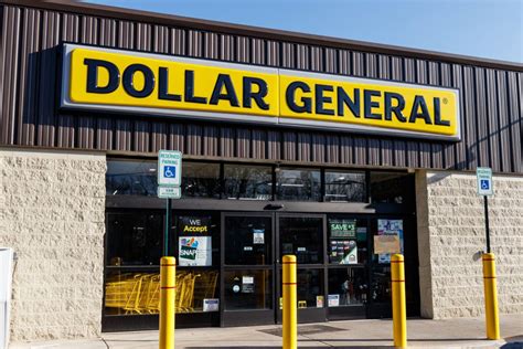 dollar general plans   stores retail touchpoints