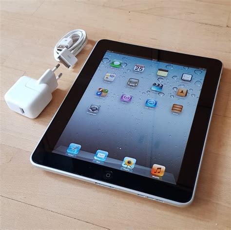 apple ipad   gb   original charger catawiki