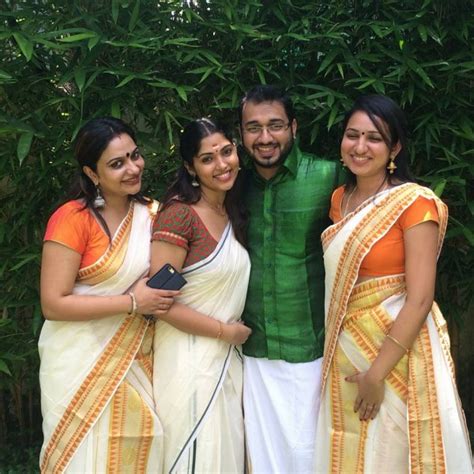 Muktha Rinku Tomy Rimi Tomy S Onam Celebrations Photos