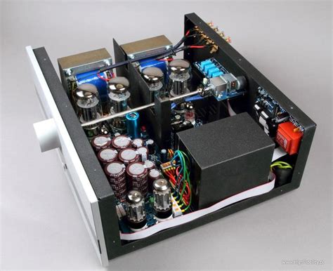 pin van audiohard audio servis op audio servis audio versterkers