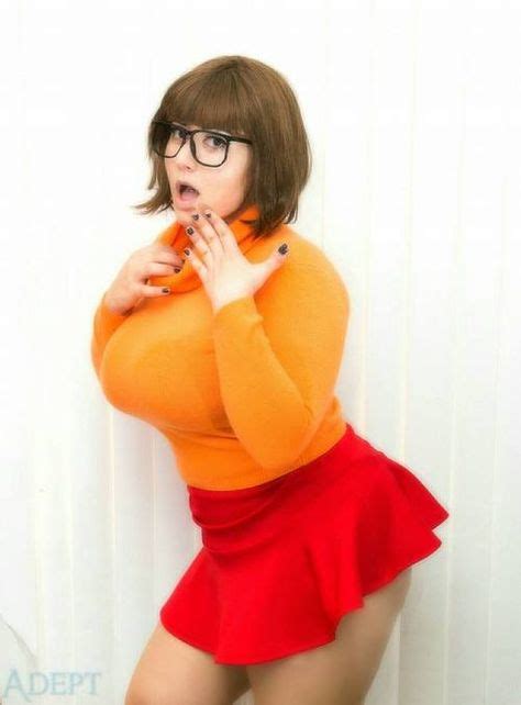 Nobody Can Tire Of A Bit More Curvy Velma Cosplay Surely