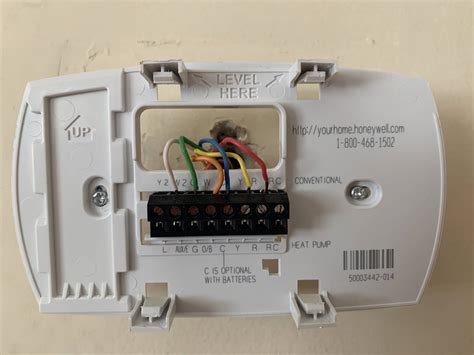 thermostat upgrade delivers heat   cooling home improvement answerbuncom
