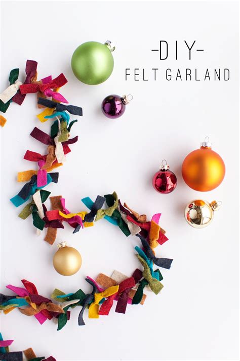diy felt garlands     festive decorations