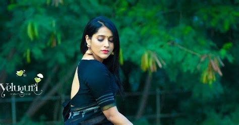 Indian Tv Anchor Rashmi Gautam Photo Shoot In Black Saree