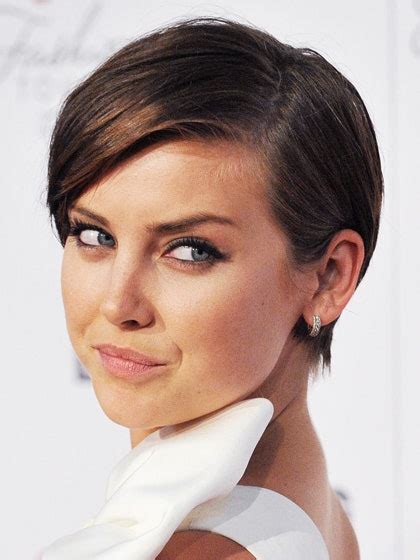 The Top 8 Haircuts For Heart Shaped Faces Allure