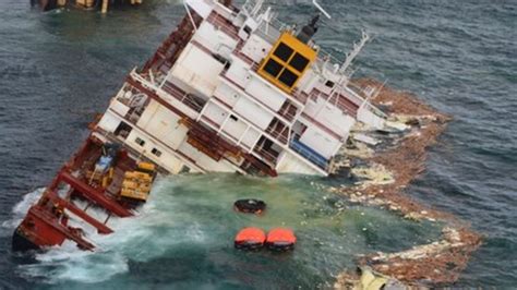 stern of wrecked cargo ship sinking off new zealand bbc news