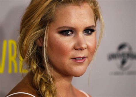 Amy Schumer Claims Her Hubby Is On The Autism Spectrum In Her Netflix