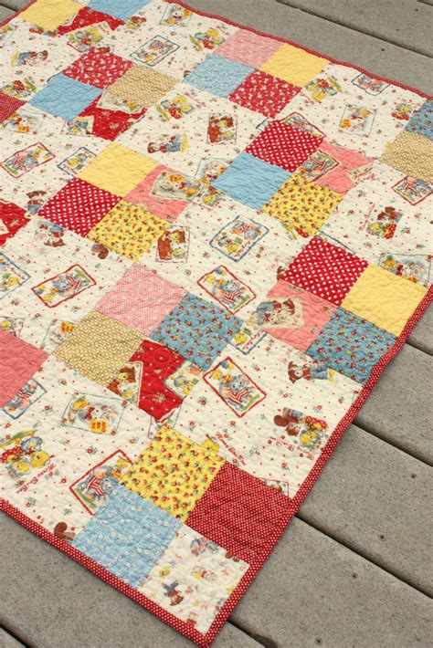 simple  patch baby quilt