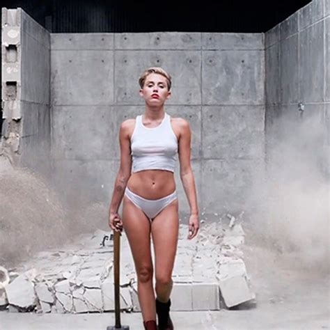 Wrecking Ball Roudy Remix Miley Cyrus Roudy