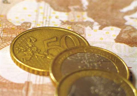 todays pound  euro exchange rate forecast lloyds  gbp   eur