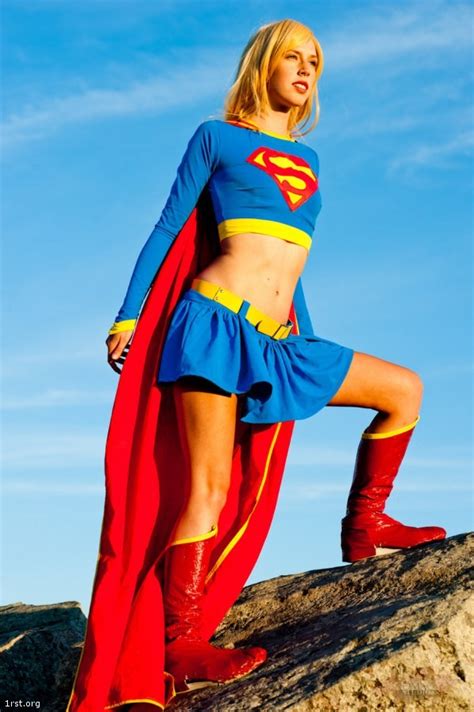 Hot Cosplay Babes Dressed As Supergirl