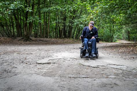geldrops rolstoelpad alleen geschikt voor mensen die goed ter  zijn foto ednl