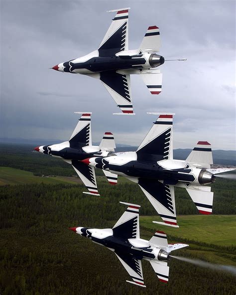 thunderbirds fighter jets airplane military aircraft