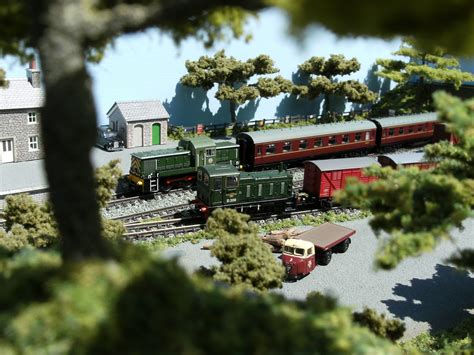 bens train hobby micro model train layouts