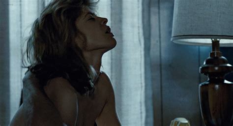 linda hamilton nue dans the terminator