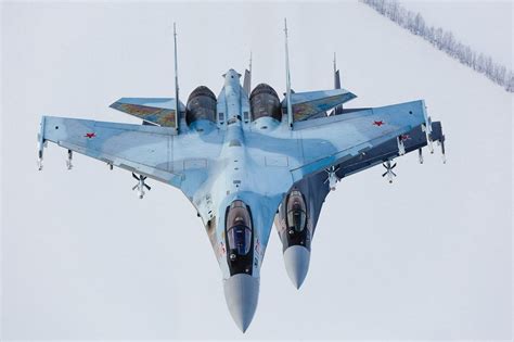 russian su  allegedly forced israeli aircraft   syrian airspace    preparing